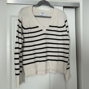 Old Navy - Women’s Black and White V-neck Striped Sweater